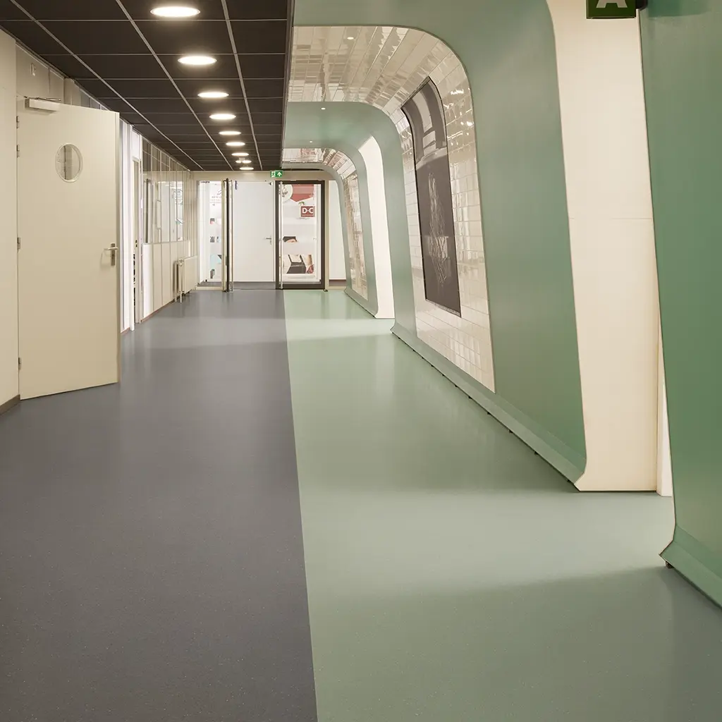Step Safety Vinyl - Image 2